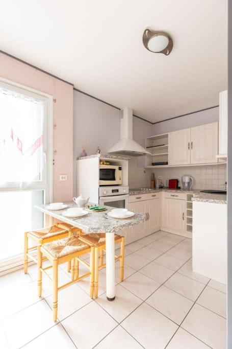 Appartement Spacieux/ Disneyland/Paris/Wifi/Bureau Champs-Sur-Marne Exterior photo